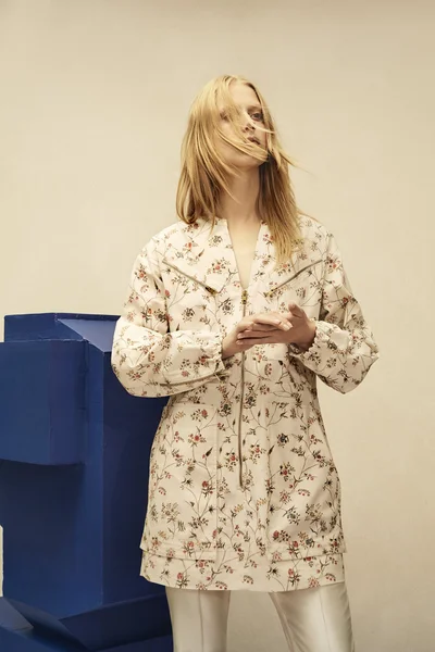 Look 3